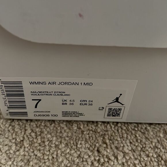 Jordan 1 Mid Womens 7 - Picture 6 of 6